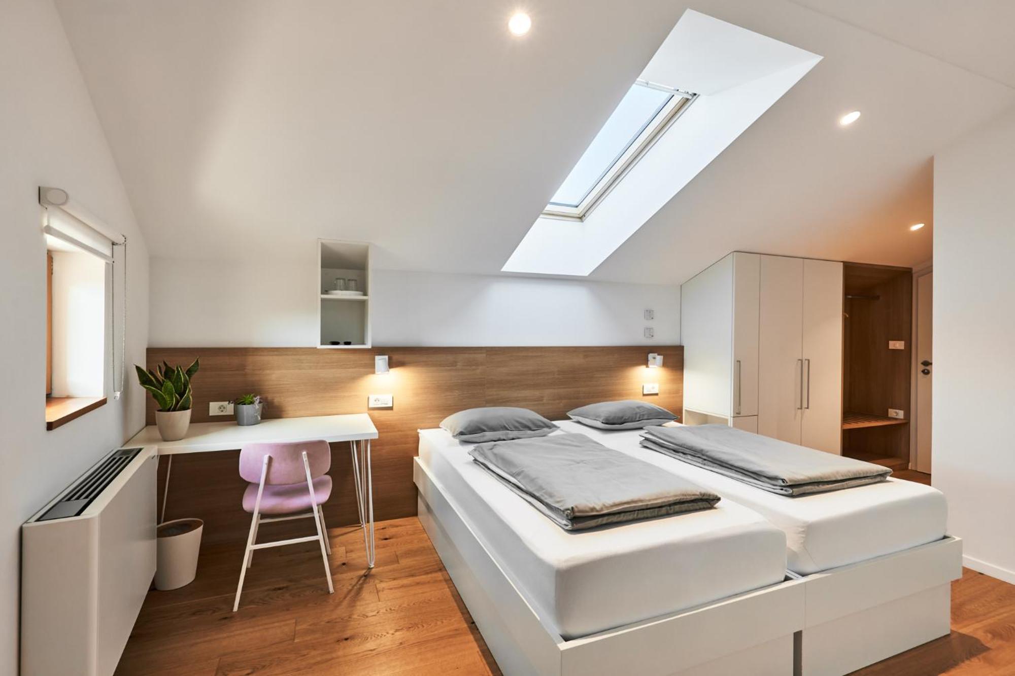 Fine Rooms Випава Екстериор снимка