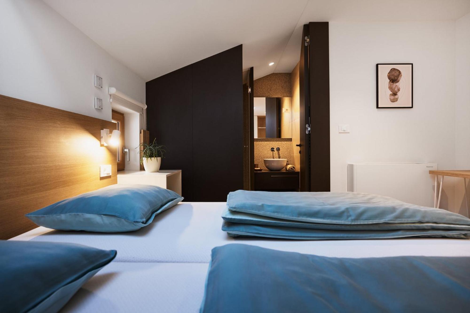 Fine Rooms Випава Екстериор снимка
